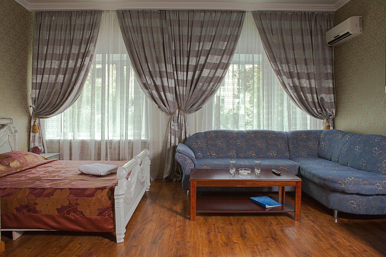 Hotel Topaz Astana Eksteriør billede