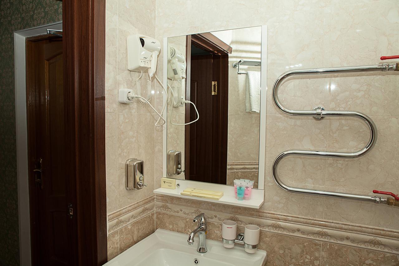 Hotel Topaz Astana Eksteriør billede